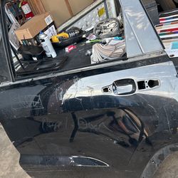 Left Rear door 2018