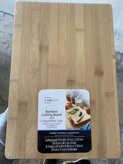 Bamboo Cutting Board With Compartment Trays