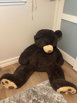 Gigantic 4ft stuffed teddy bear
