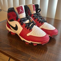 Youth Mid Jordan Cleats 