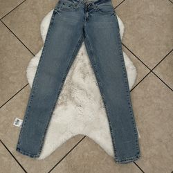 Woman’s Levi’s Jeans 
