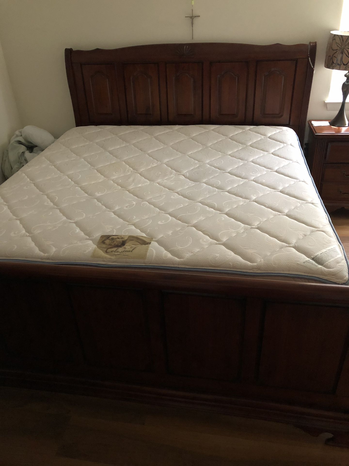 3 Piece King Bedroom Set with Mattress