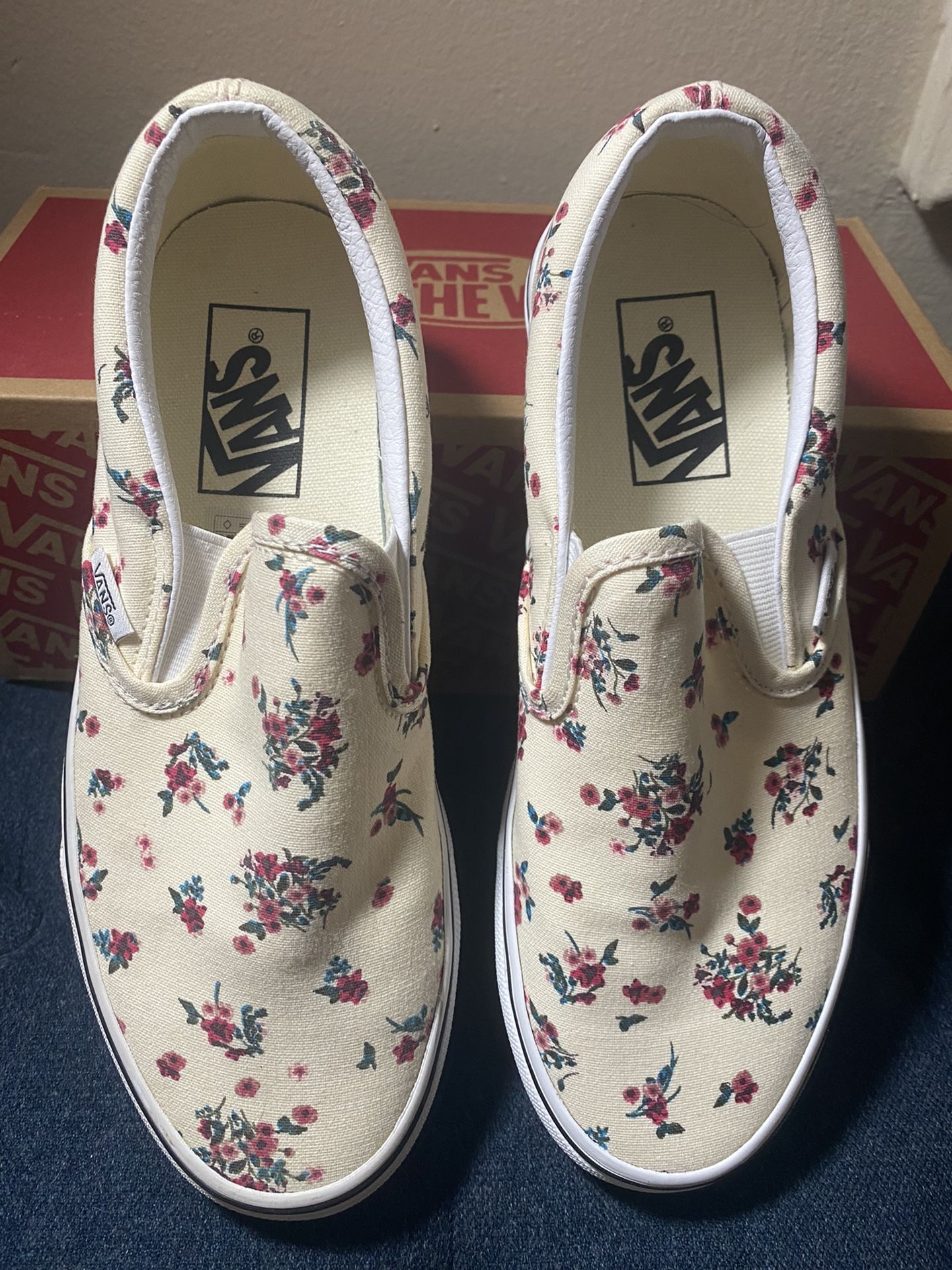 Cream Floral Slip On Vans