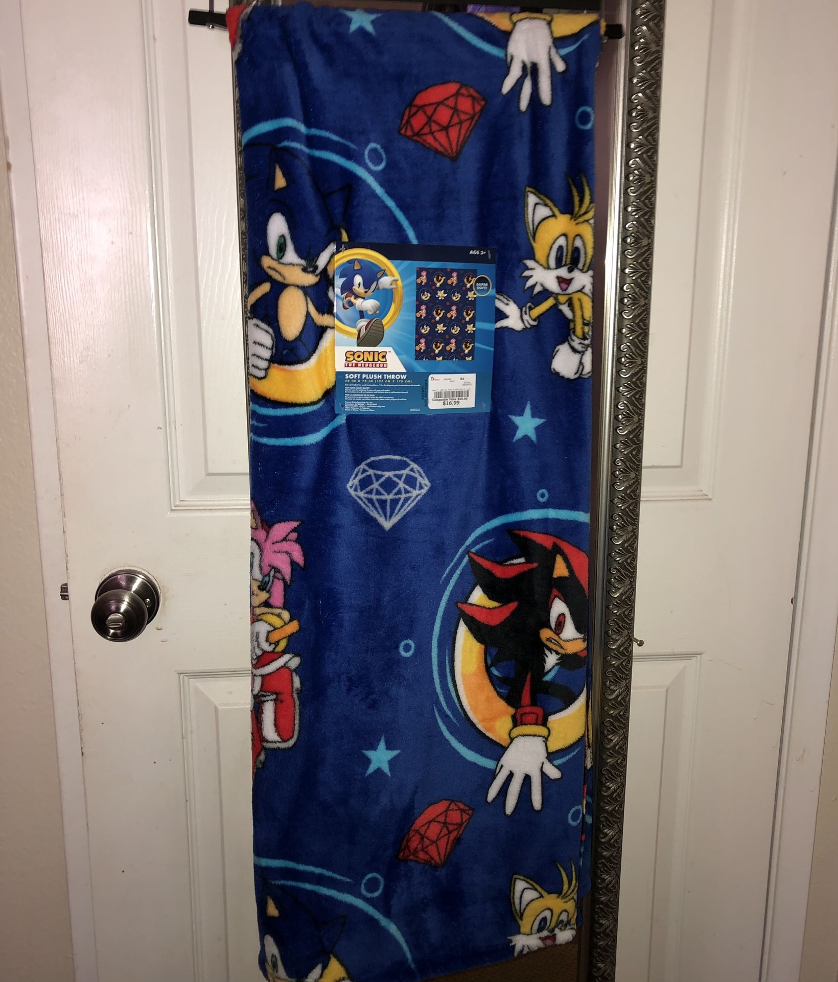 Sonic The Hedgehog Plush Throw Blanket