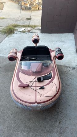Star Wars Landspeeder Kids Ride-On Car
