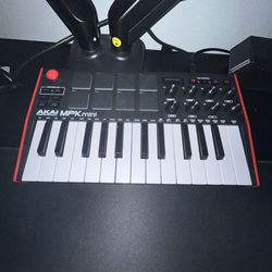 AKAI MPK MINI