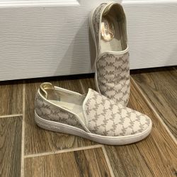 Michael  Kors  Size 6.5 