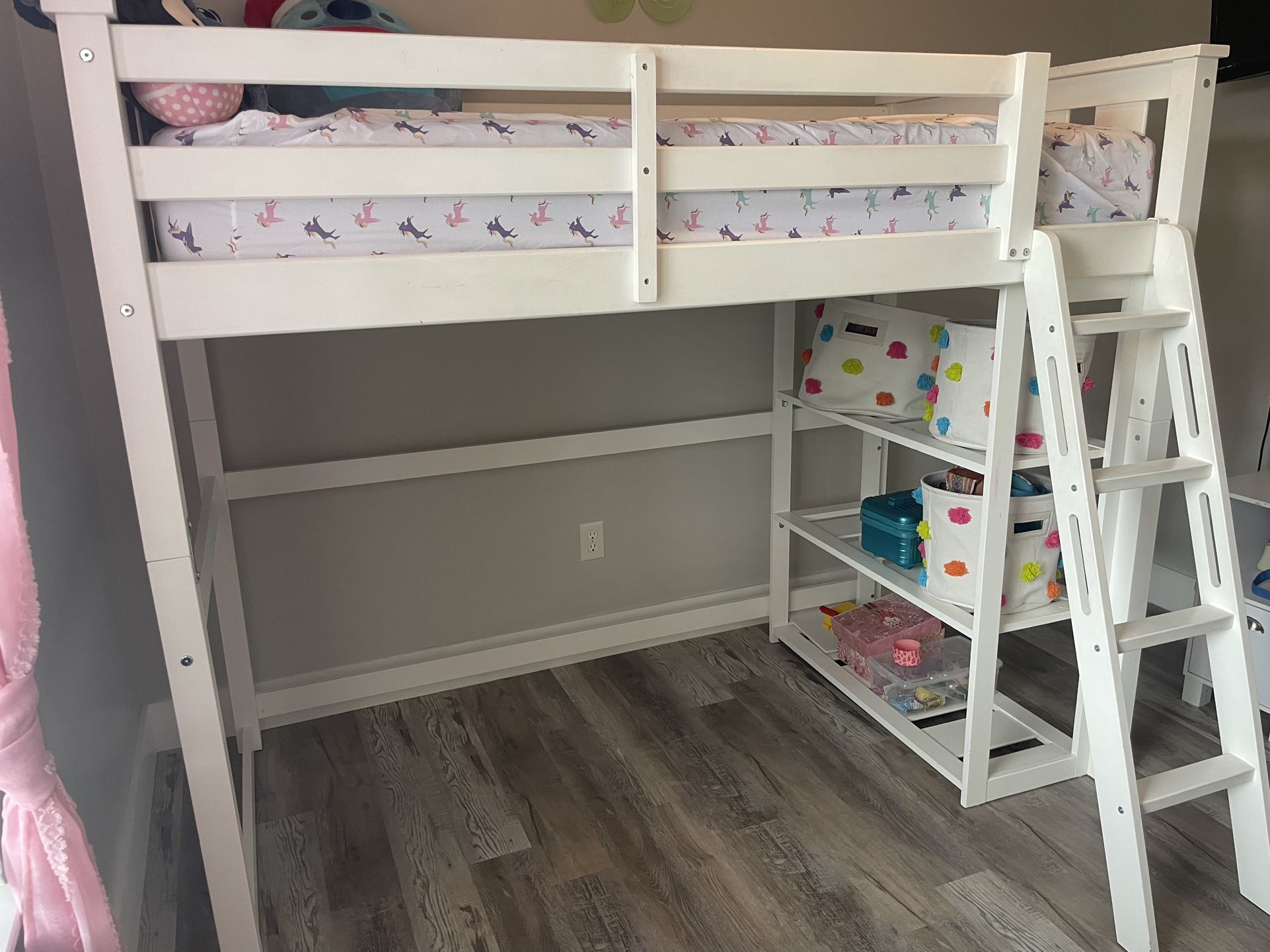 Kids Loft Bed With Twin Mattress 