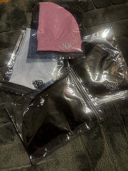 SikSilk Beanie Hat Bundle inch one $10