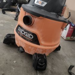 Rigid Vacuum  And AUTO DETAILING KIT 