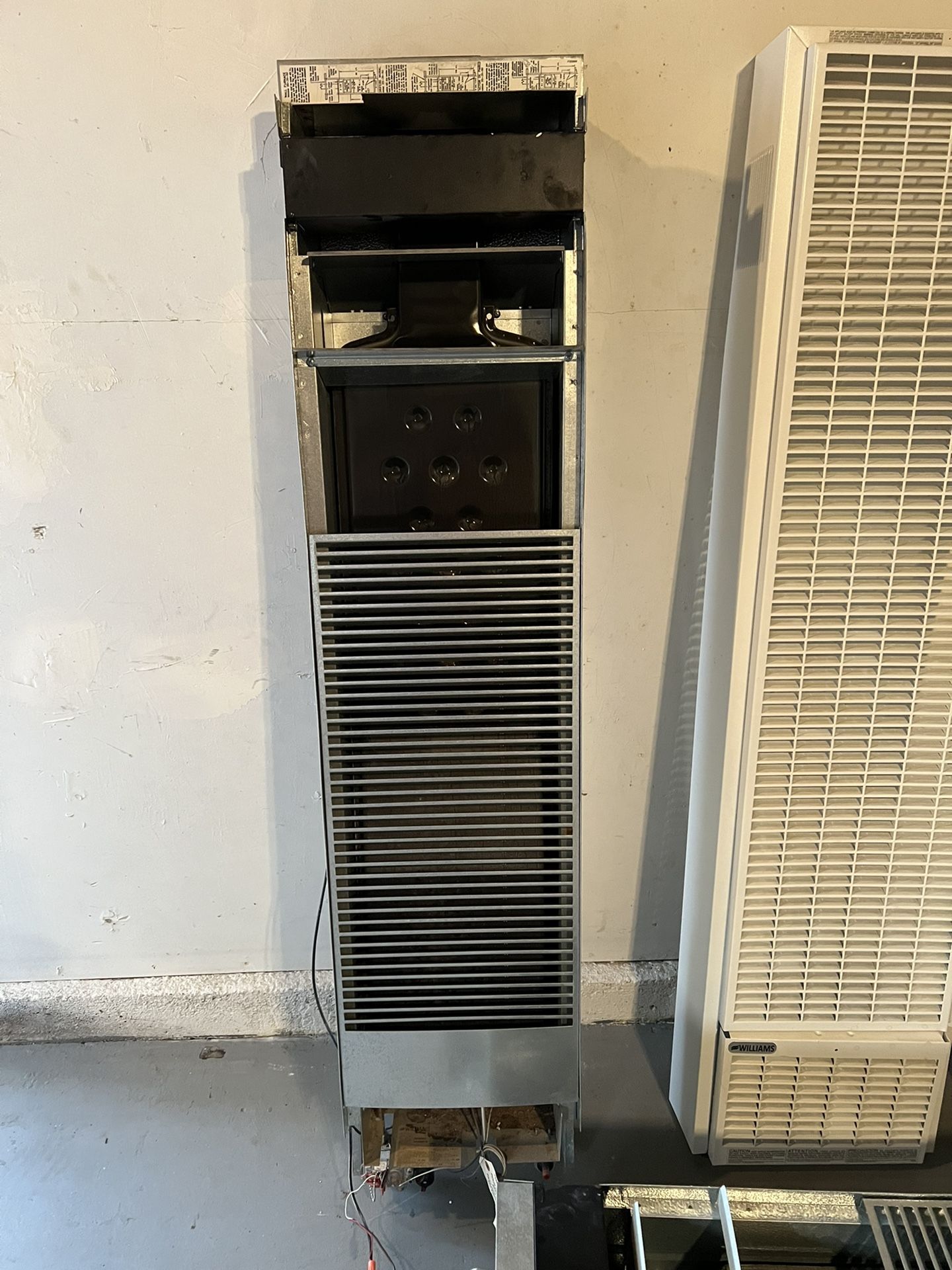 2 Williams Top Vent Wall Furnace Heaters Natural Gas, 1 Single Sided And 1 Two  Sided for Sale in Los Angeles, CA - OfferUp