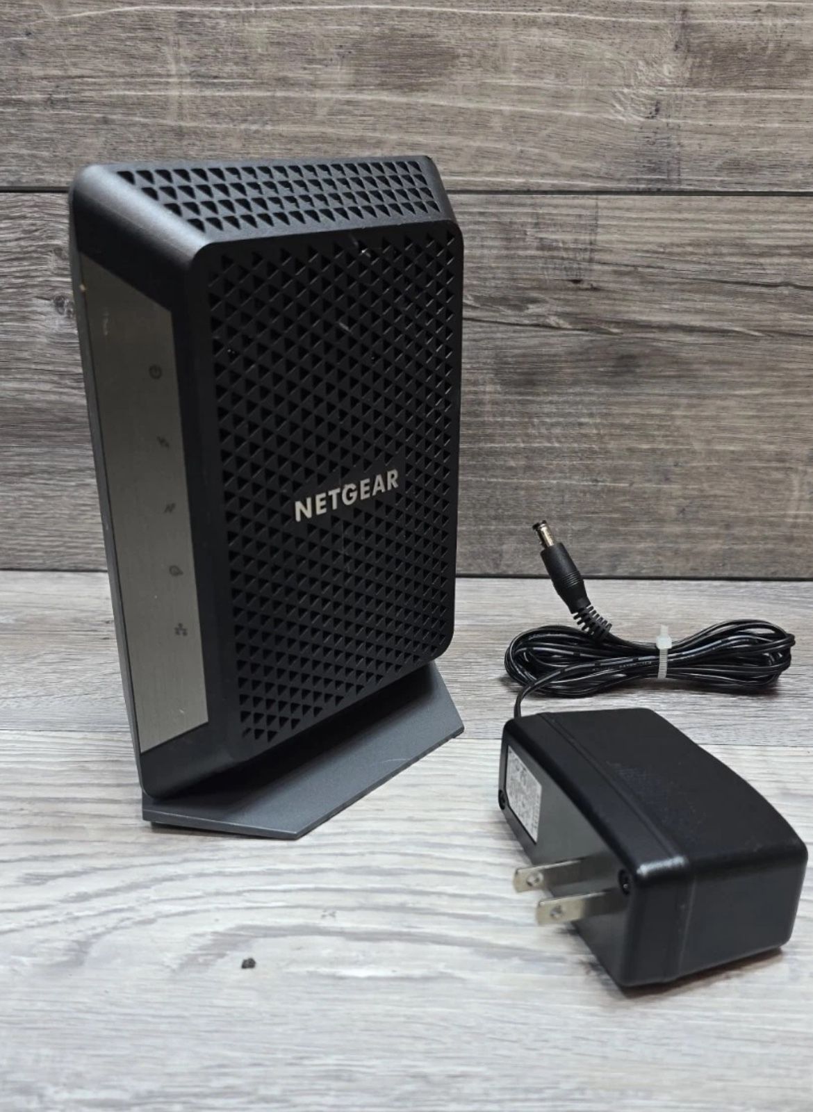 NETGEAR CM700-100NAS Cable Modem