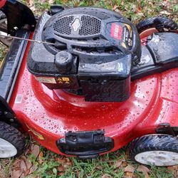 Lawn Mower Toro Recycler Start Right Up Very Good Conditions Front Wheel Drive Self Propelled Ready For Work 