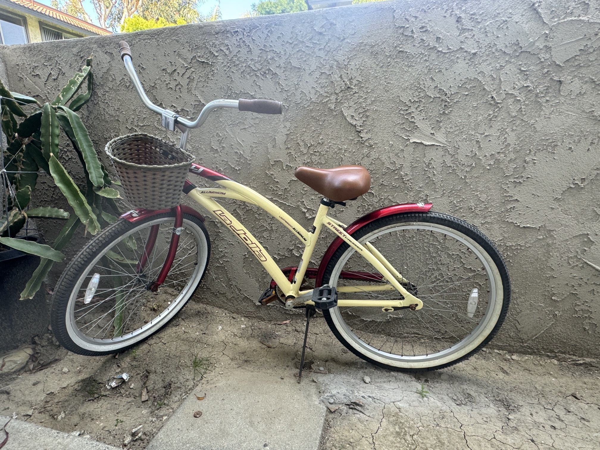 La Jolla Street Cruiser Bike