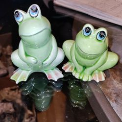 Frog Salt And Pepper Shakers 