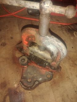 Ridgid Bench Mount Pipe Vise #21. 