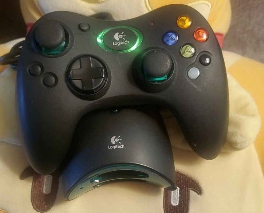 Logitech Wireless Controller for Xbox Green, Tested Dongle Included