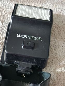 Vintage Canon Speedlite 188A Camera Flash with Original Case