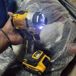 🎈is The  New Generación Es La Version Nueva Incluye Batería (No Cargador) $125 NO LOW BALL PICK UP ONLY ÁREA JERSEY VILLAGE 77O41 