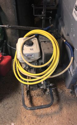 3500 psi power washer (Honda)