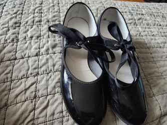 Tap Shoes size  5m