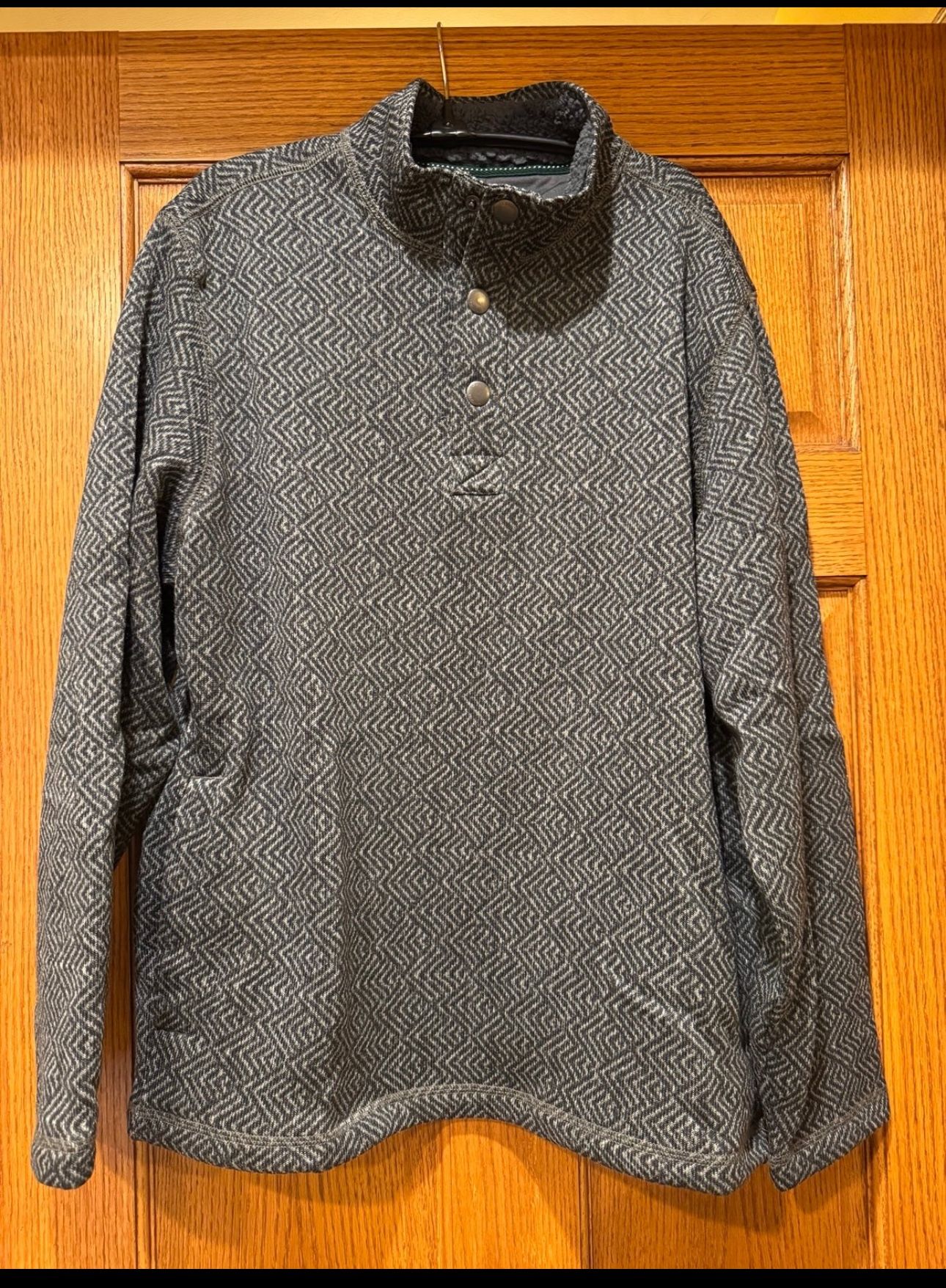 G.H. Bass & Co Fleece Sweater Snap Pullover Mens sz Lrg Pockets pattern Gray/blk