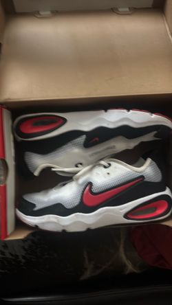 Nike Sneakers White Black Red