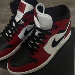 Men Air Jordan 1 Mid (white/red/black)