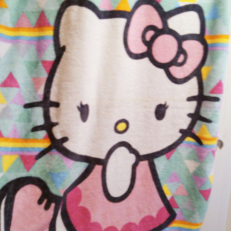 Hello Kitty Plush Throw Blanket 