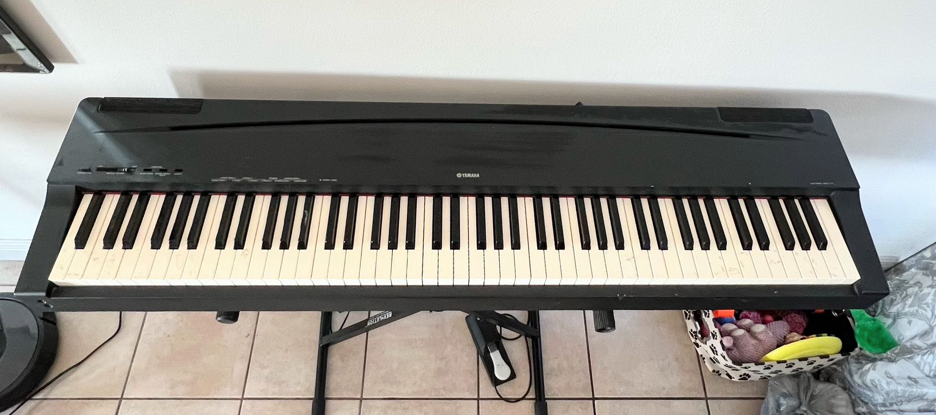 Yamaha Electronic Piano P70 for Sale in Miami, FL OfferUp