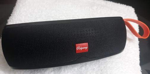 Portable bluetooth speaker Loud ****
