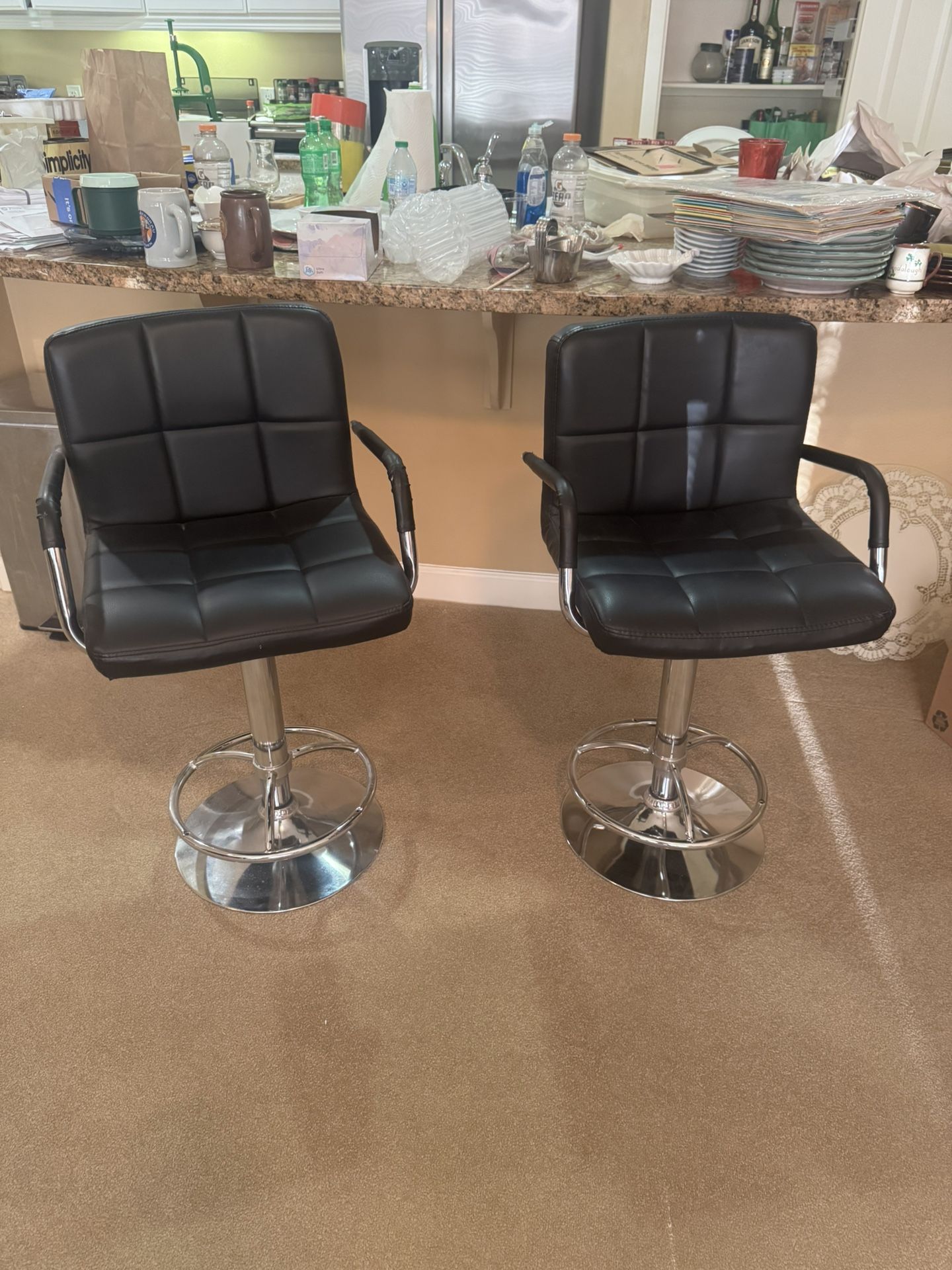  Bar Stools 