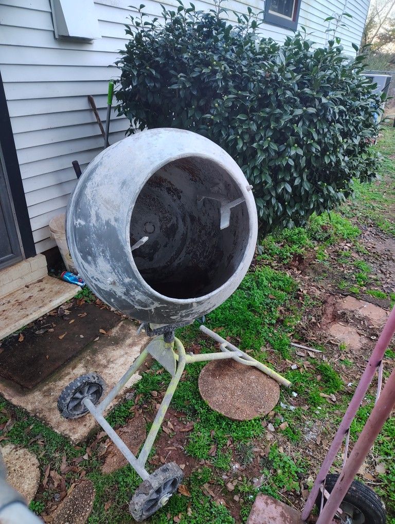 Ryobi Mixer Barely Used 