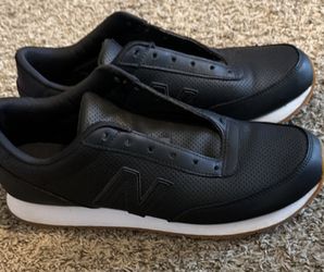 Men’s New Balance sneakers