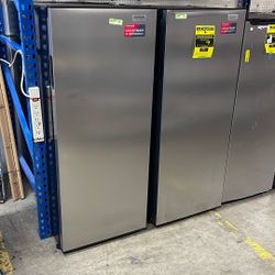 Frigidaire Gallery  2-in-1 Refrigerator Freezer, New, BOOMwarehouse 