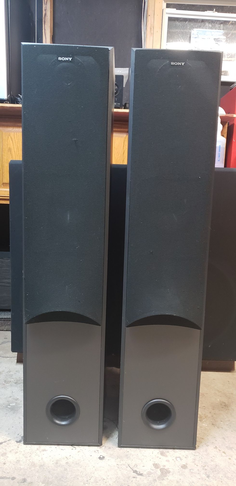 Sony SSMF515 Speaker Towers for Sale in Kenosha, WI OfferUp