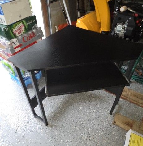 Corner Computer Desk