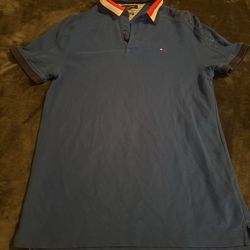 Tommy Hilfiger shirt size Medium