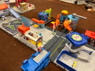 Hot Wheels Matchbox City Fire Police Hospital Airport