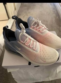 NEW Nike Women’s Air Max 270 Size 11 Aluminum/Sail/Alabaster