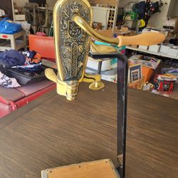 Wine bottle opener lever corkscrew