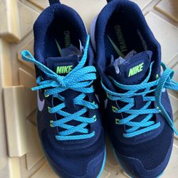 Nike Shoes 5.5 Ladies