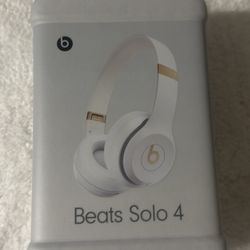 Beats Solo 4