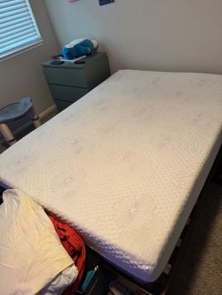 Full size memory foam mattress