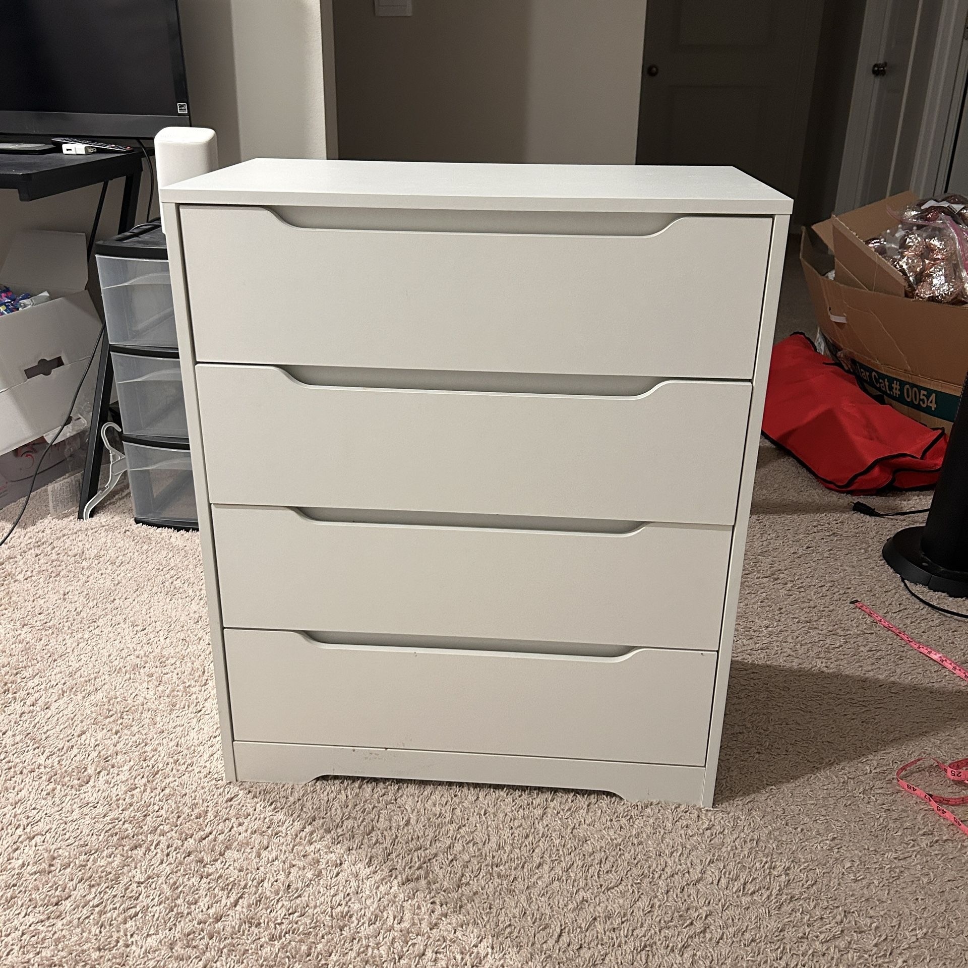 White 4 Drawer Dresser