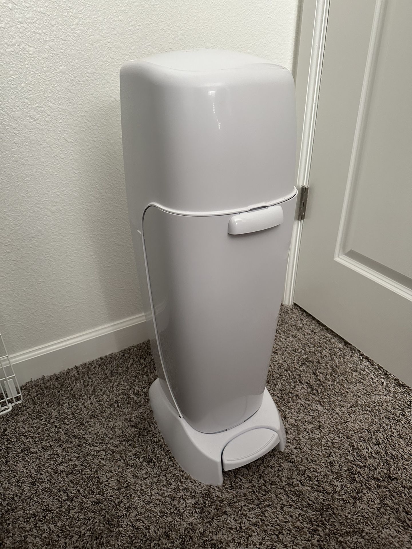 Genie Diaper Pail
