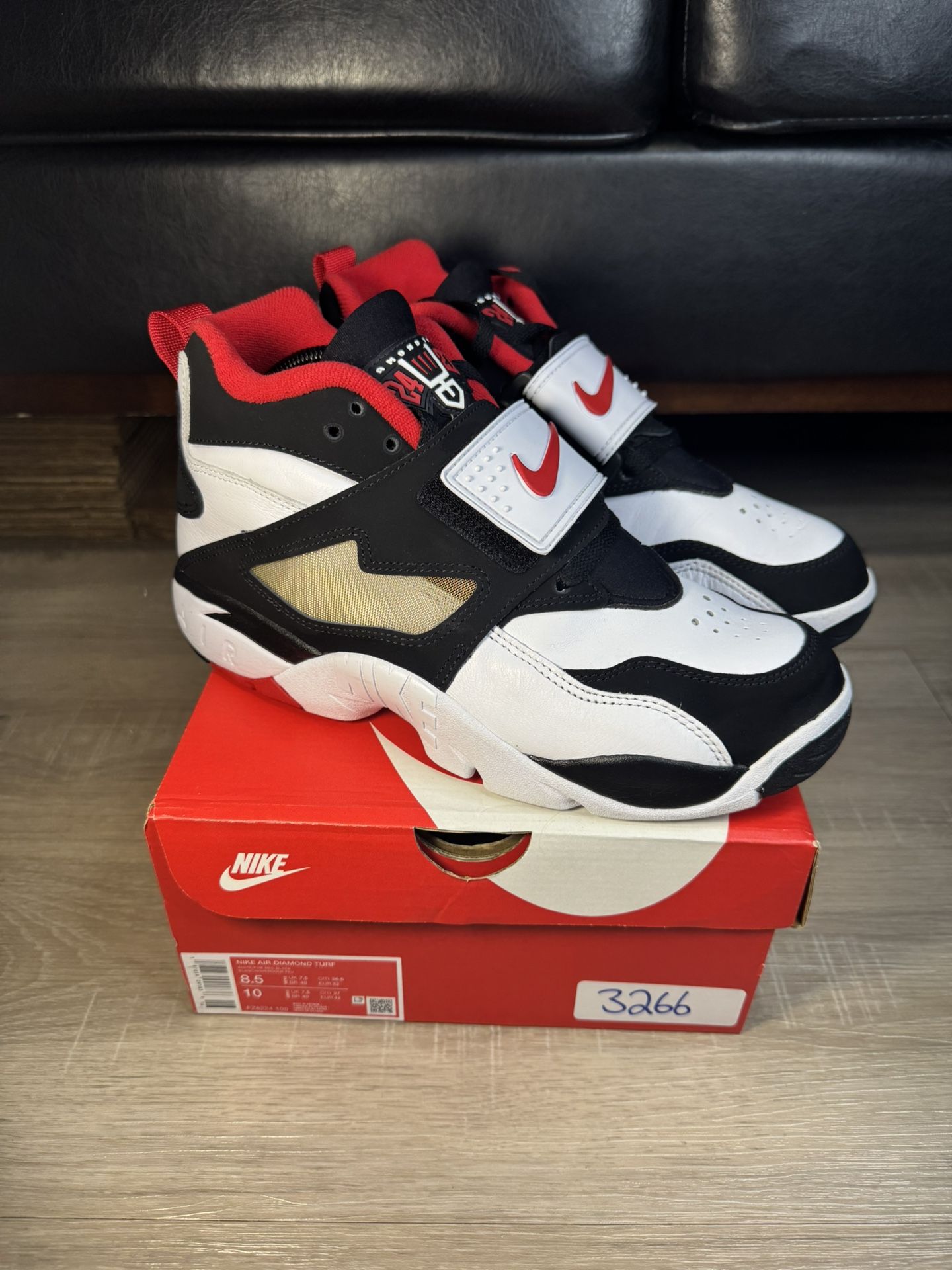 Size 8.5 - Nike Air Diamond Turf 2025 49ers VNDS Very Good Condition
