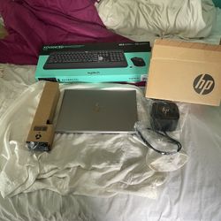 HP ZBook Firefly 14 G11 Mobile Workstation Logitech Wireless Keyboard HP Thunderbolt 120W G4 Dock