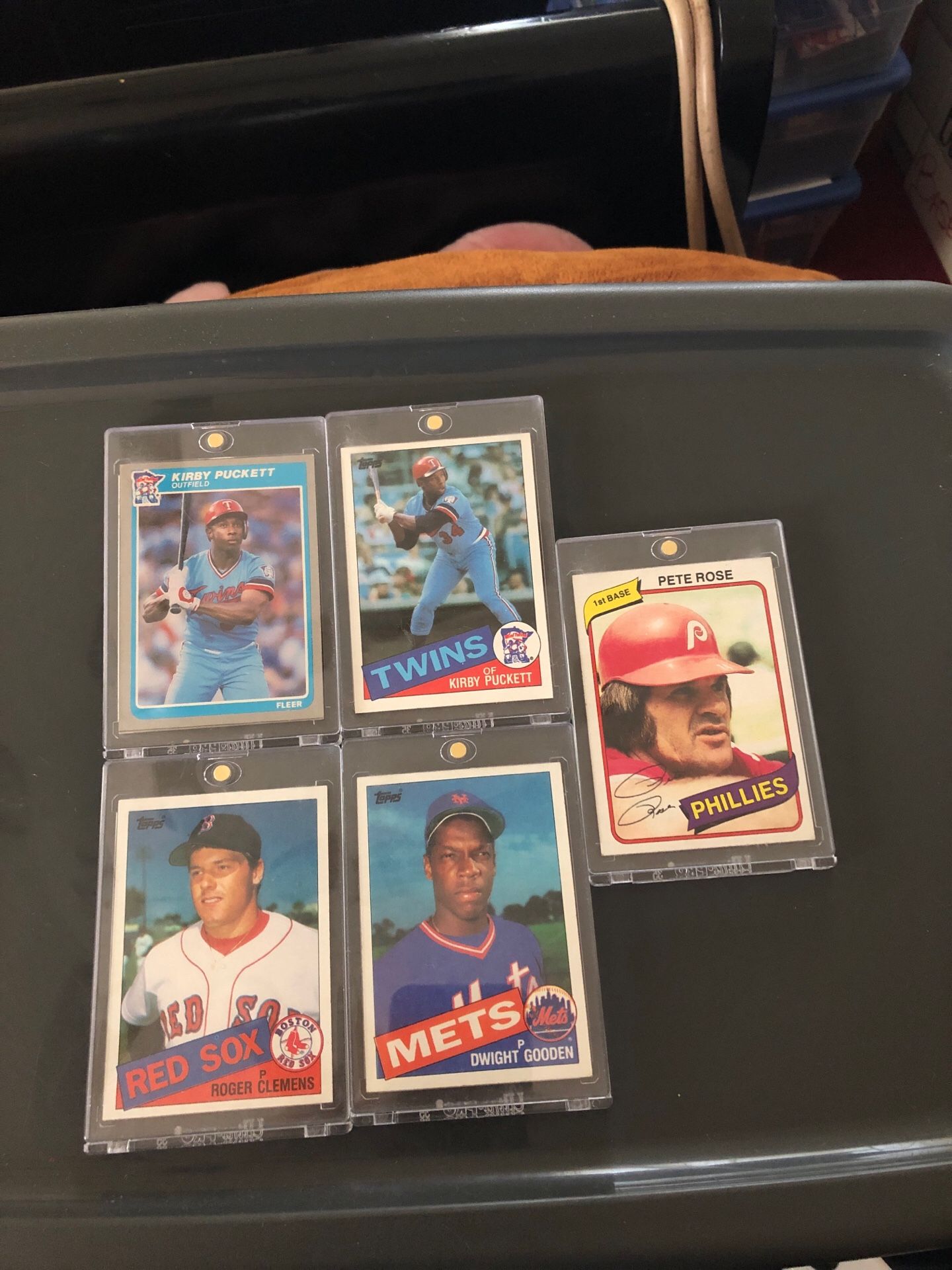 BASEBALL cards LOT