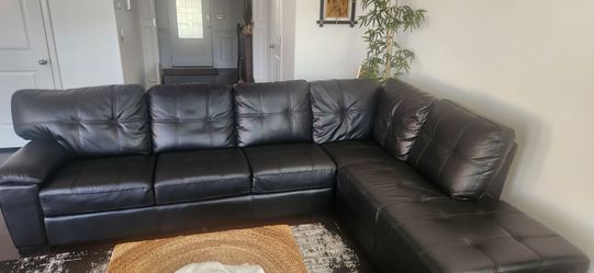 Sectional couch